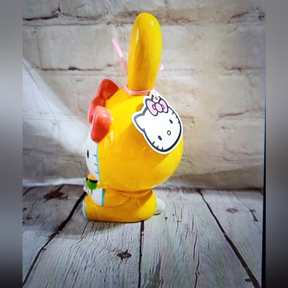NWT Blue sky Hello Kitty Easter Figure/ Statue✨️ - Picture 1 of 5